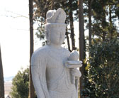 聖観世音菩薩石像
